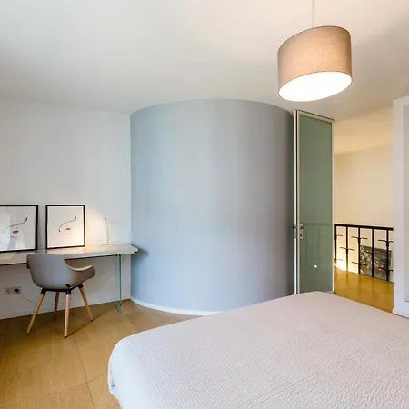 Welcome Clausen I Luxembourg By